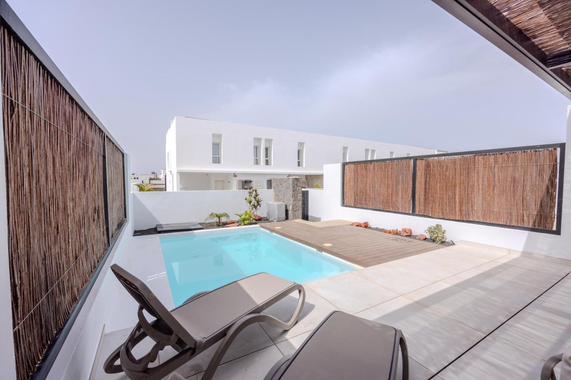 Serena Holiday Homes By Livvo بلايا بلانكا المظهر الخارجي الصورة